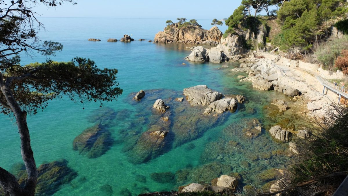 Comment organiser facilement un voyage en Sardaigne au départ de la Belgique ?