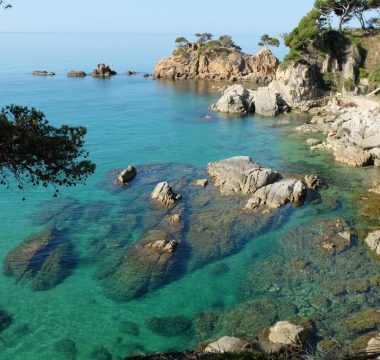 Comment organiser facilement un voyage en Sardaigne au départ de la Belgique ?